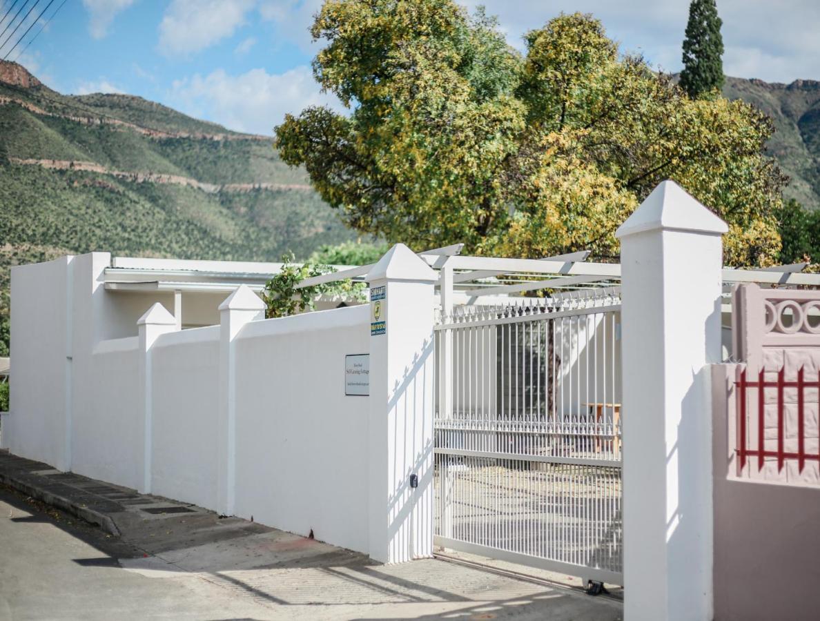 The River Bend Cottages Graaff Reinet Exterior photo